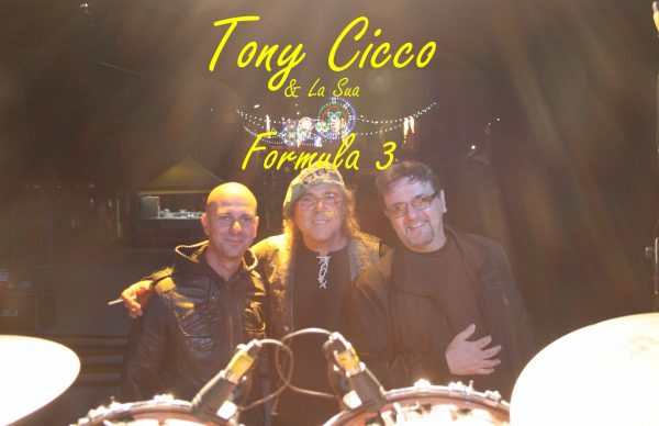 Tony Cicco cantante complesso musicale FORMULA 3